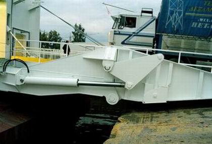 Foldable Stern Ramp/Door